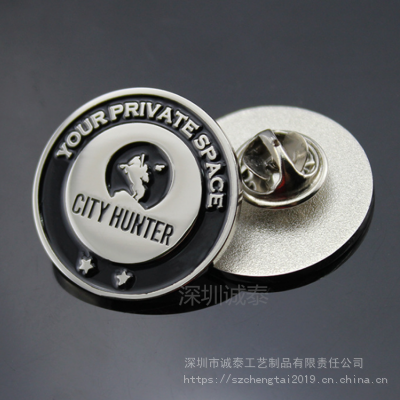 贸易公司徽章,雕刻入色胸章,广州胸章厂