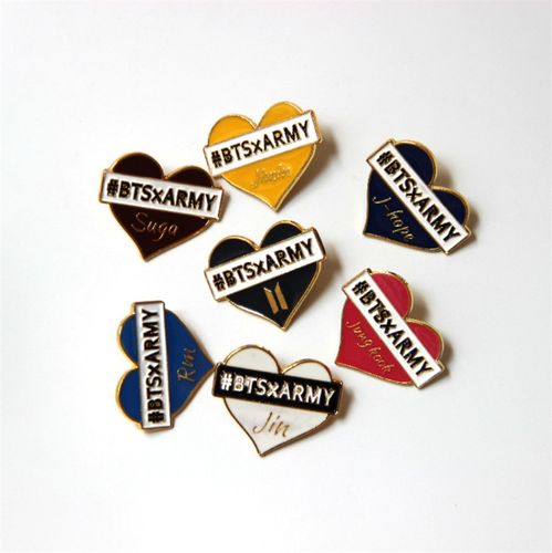 定制锌合金烤漆胸章 赋予卡通与动漫角色永恒生命