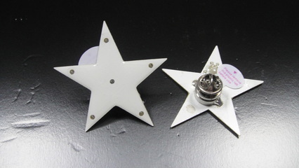 圣诞节闪光胸章 厂家直供，磁力扣设计，打造节日闪光礼品